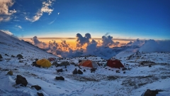 5-camp-colera-tent-1