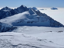 e-vinson-expedition-high-camp-41