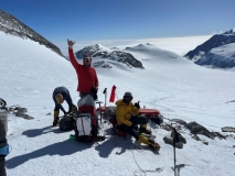 e-vinson-expedition-high-camp-42