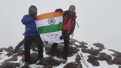 7-sid-aconcagua-summit-1